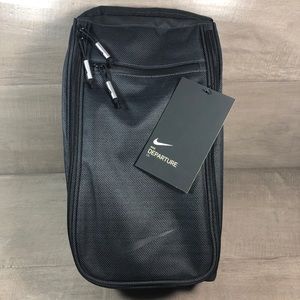 Nike departure Golf/Sneaker Tote travel bag
